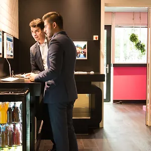 3* Отель Qbic Wtc