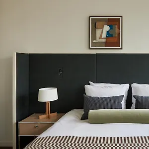 https://morgan-mees-rotterdam.ihotelsrotterdam.com