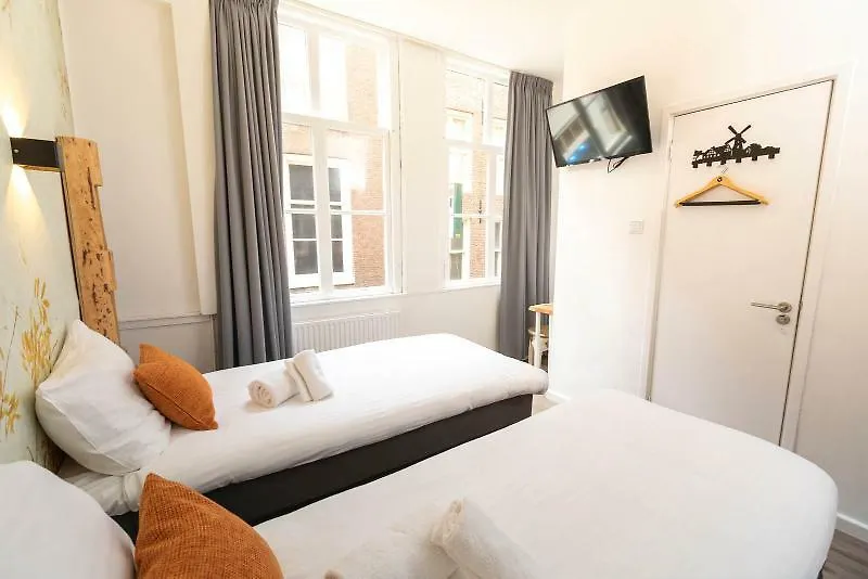 Hotel Pagi Άμστερνταμ 2*,