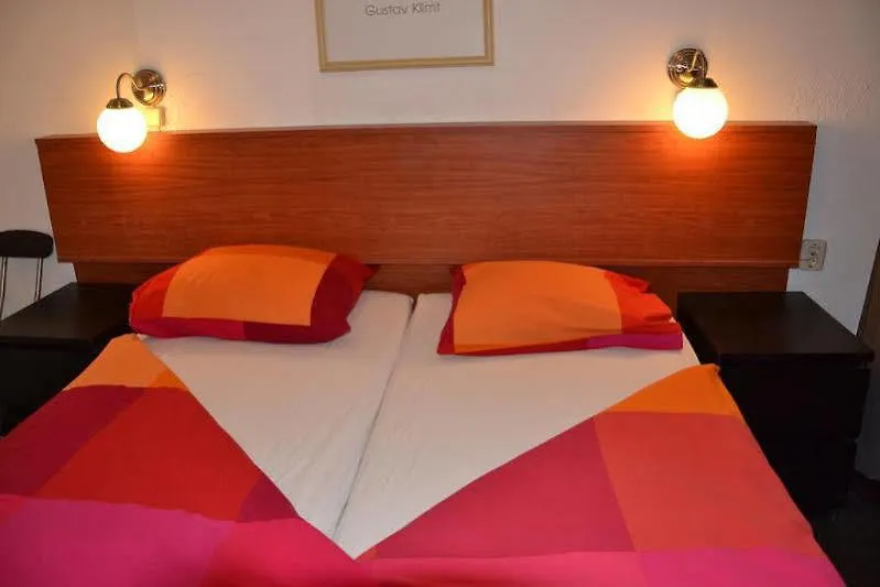 Hotel Pagi Ámsterdam 2*,  Países Bajos
